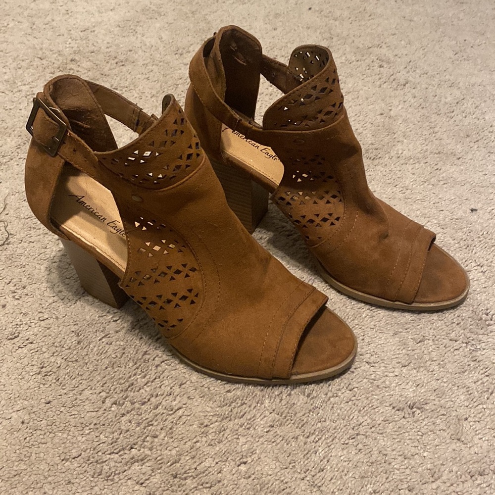American eagle open toed heeled booties